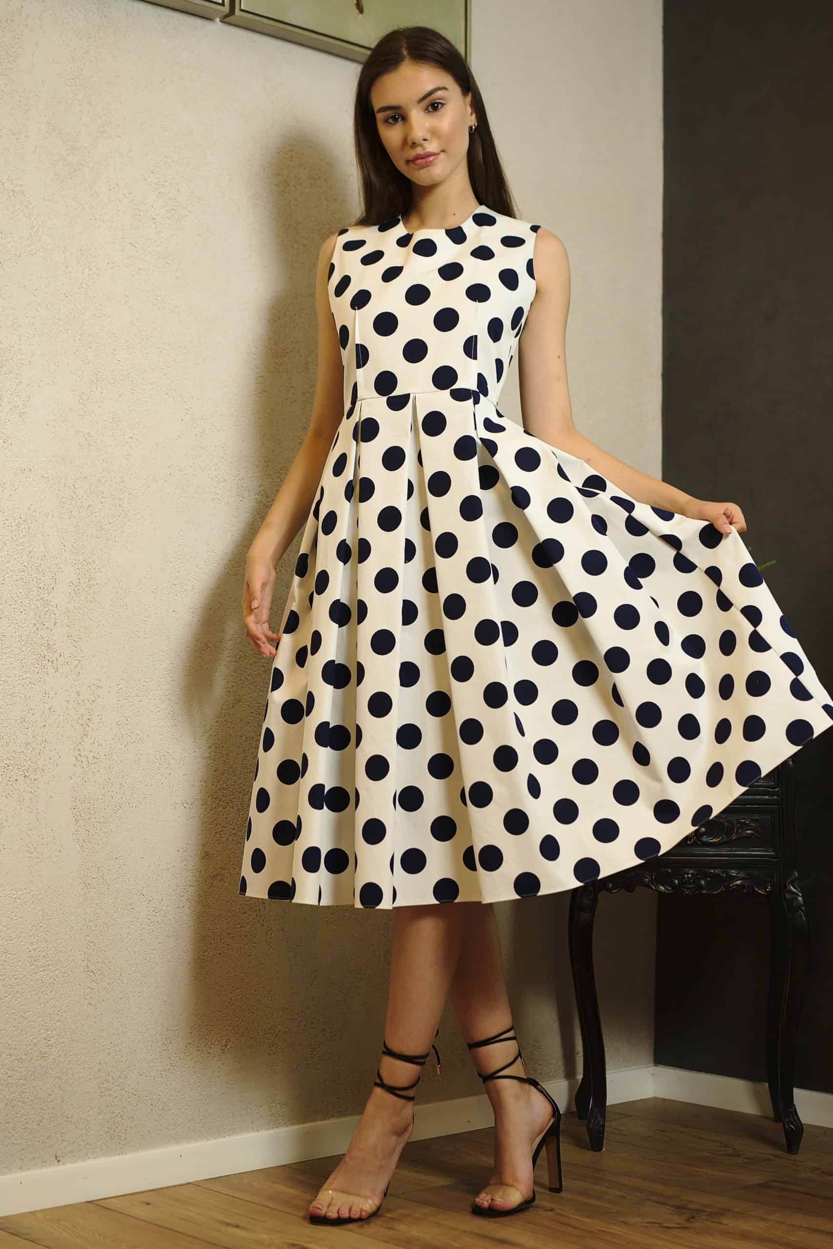 Rochie din doc cu buline - imagine 3